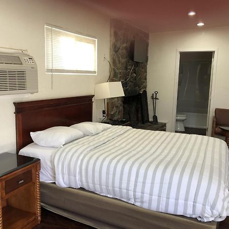 Sierra Lodge Три Ривърс Екстериор снимка