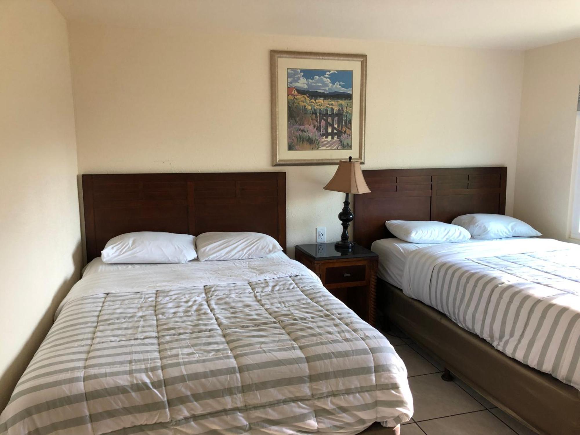 Sierra Lodge Три Ривърс Стая снимка