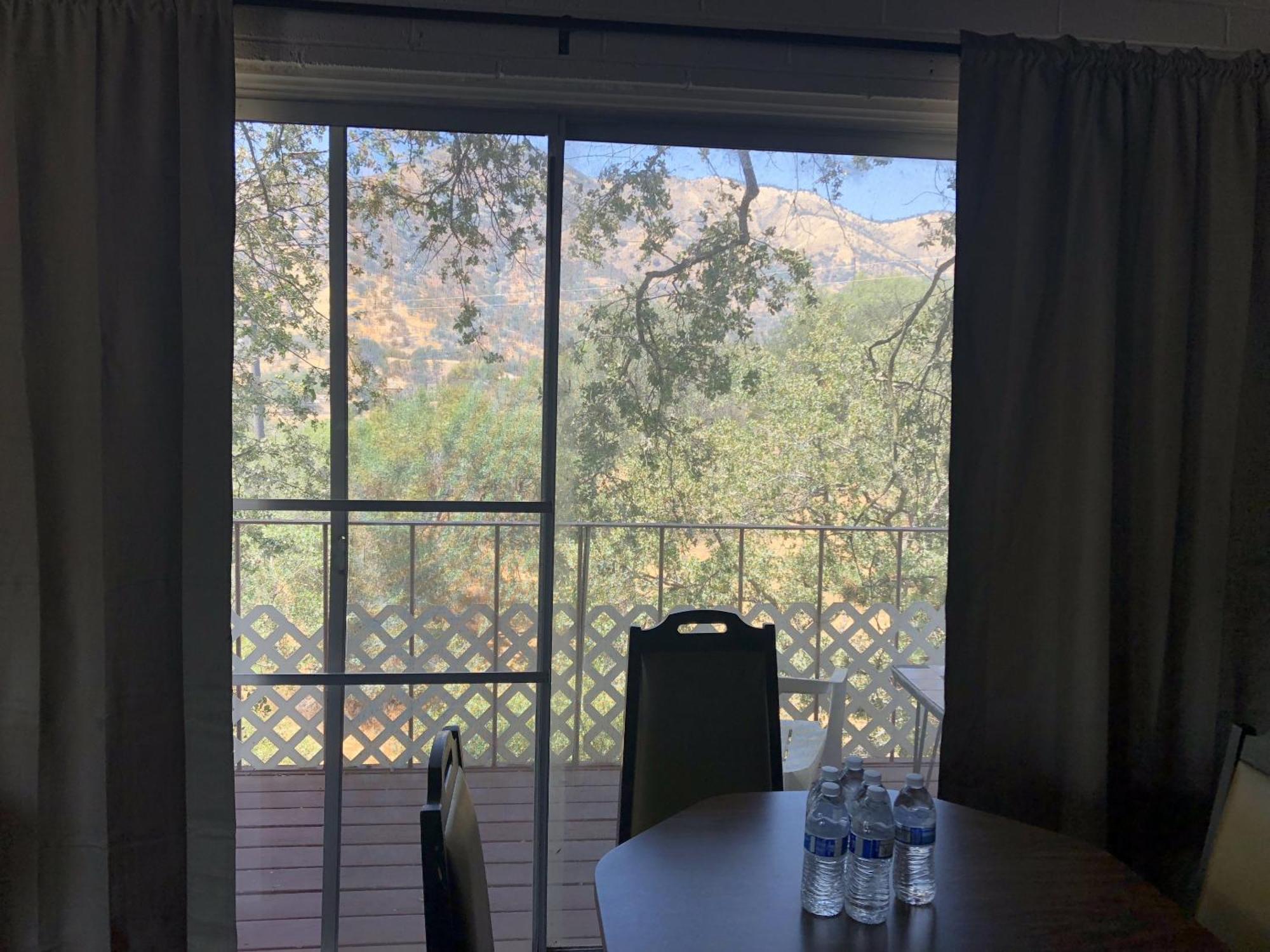Sierra Lodge Три Ривърс Стая снимка